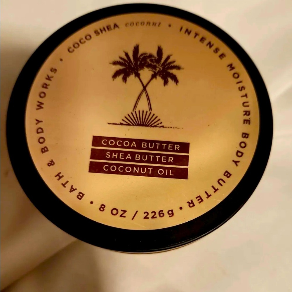 Looking to purchase if anyone has some or the body oil tag yourself below!!!!